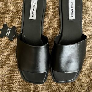 Steve Madden Black Leather Slide Mules